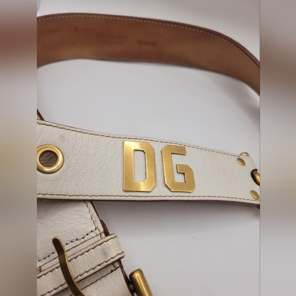 Dolce & Gabbana White Leather Belt with Gold Accents - Picture 2 of 5